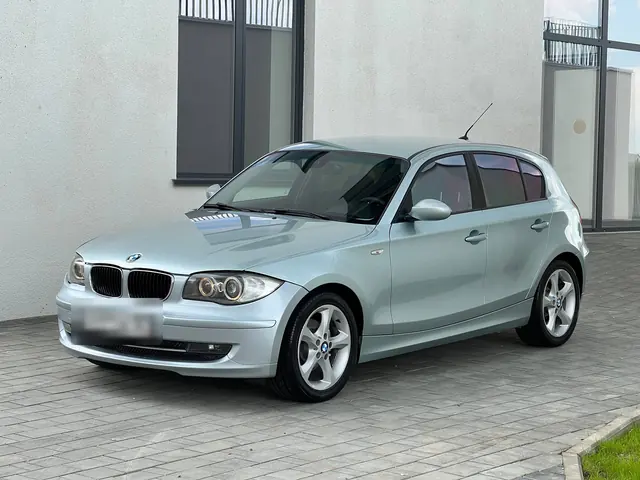 BMW 1 серии 2008 года, выкуплен за 600 000 рублей