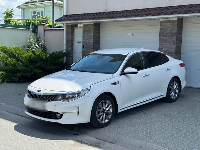 Kia Optima 2016 года, выкуплен за 1 100 000 рублей